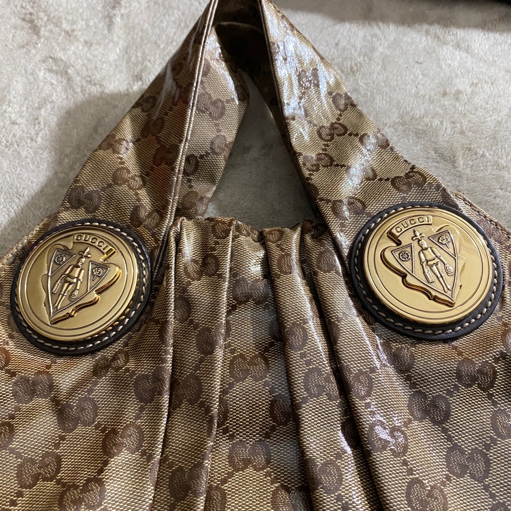 Aut Gucci bag